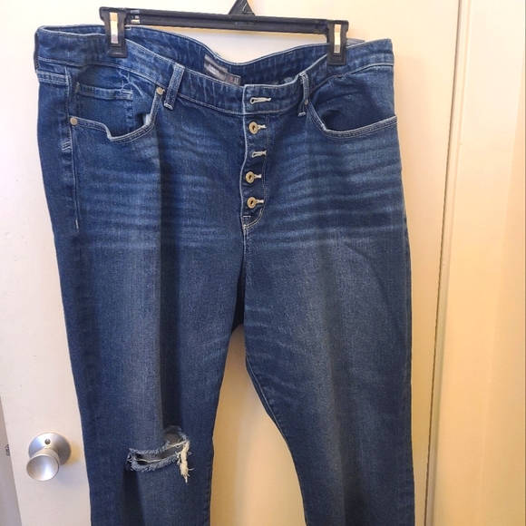 Distressed straight leg jeans with button fly [Torrid] - Picture 1 of 8